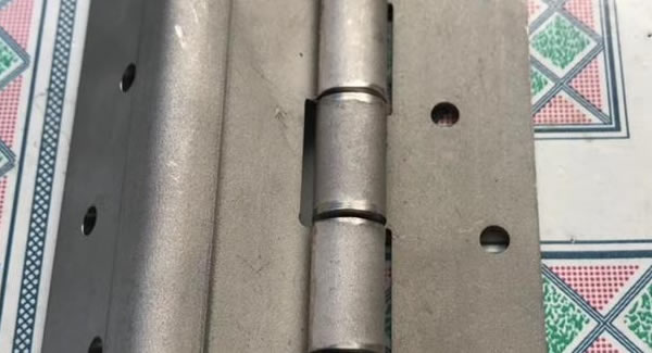 分享選擇不銹鋼合頁的優(yōu)點(diǎn),廣有五金專業(yè)生產(chǎn)不銹鋼合頁