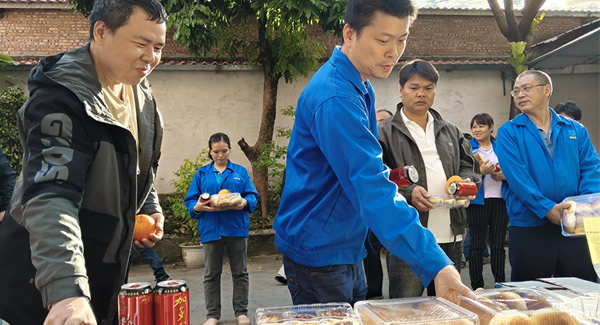 一份緊急訂單，藏著最動人的互相成就 |廣有五金&東莞合頁?